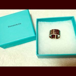 Tiffany & Co. Notes Ring